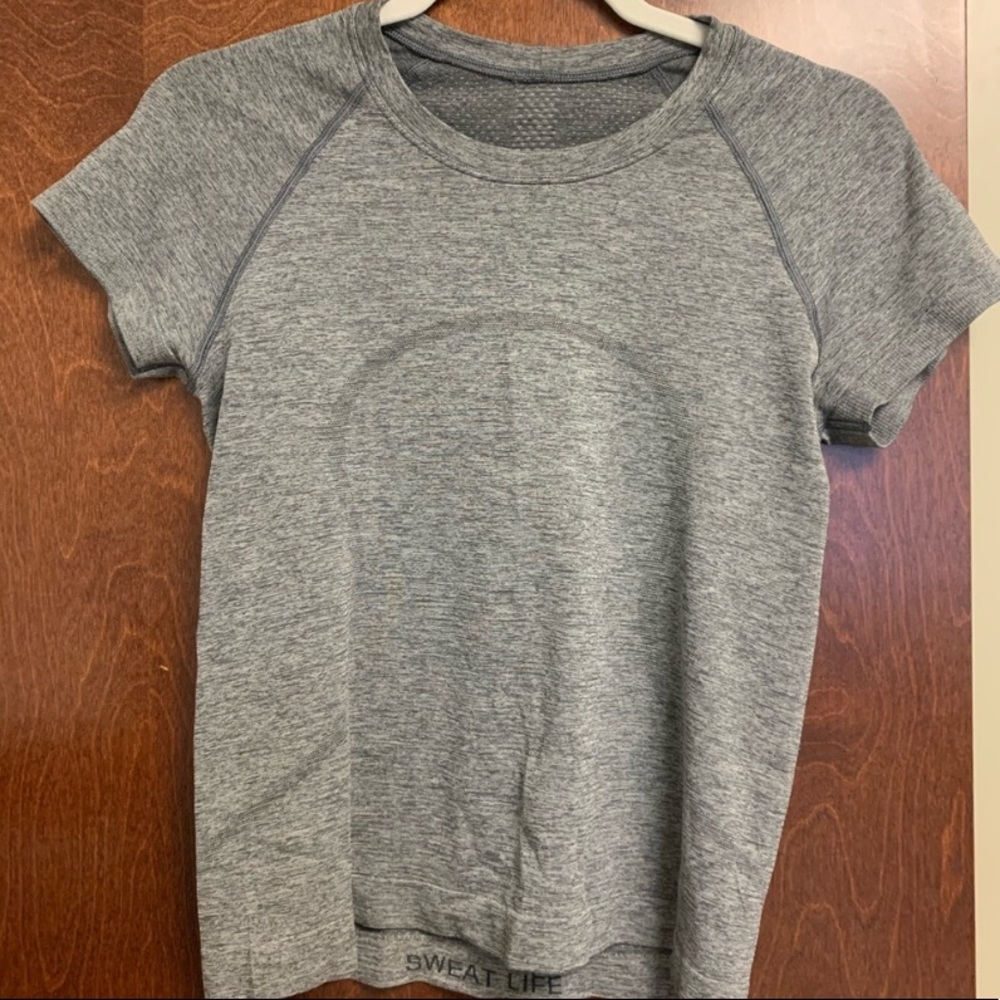 Lulu Lemon Swiftly Tech Tee